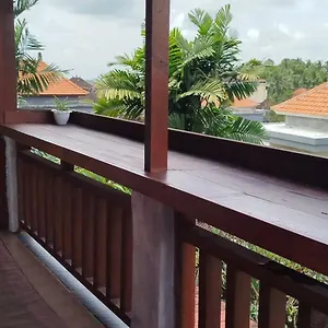  Проживание в семье Rumah Roda