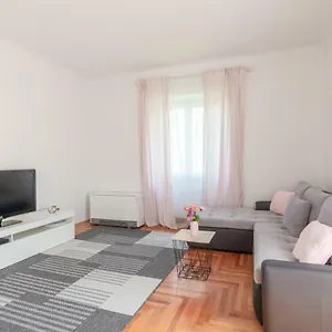  Apartment Apartman Rhapsody Croatia